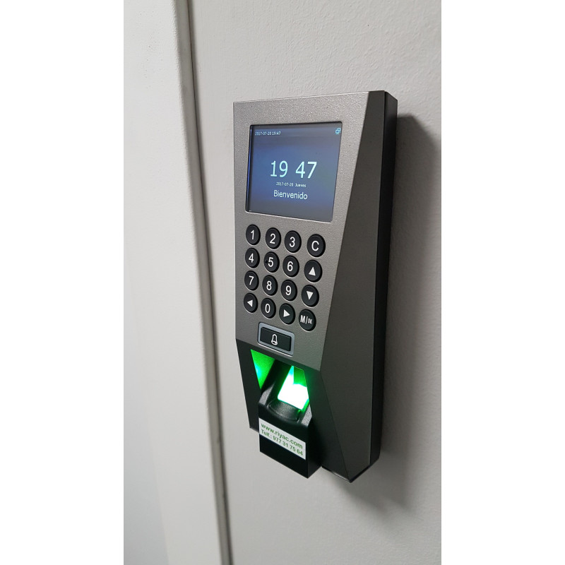 Terminal de control de Presencia y Accesos modelo FP18 ID
